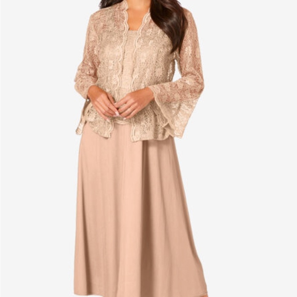 Romans size 32 glitter and lace jacket dress in sparkling champagne.
